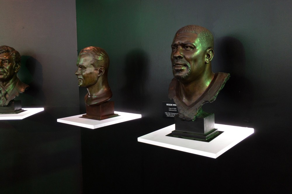 Hall of Fame bust of Reggie White, the