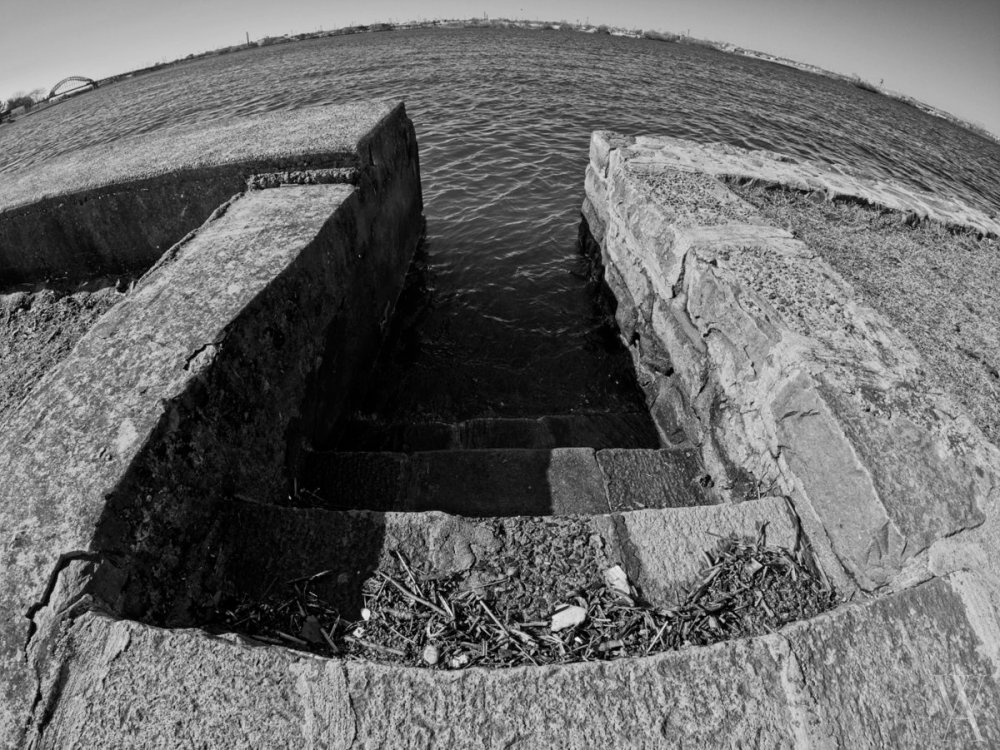 Stairs in the seawall on the Delaware
